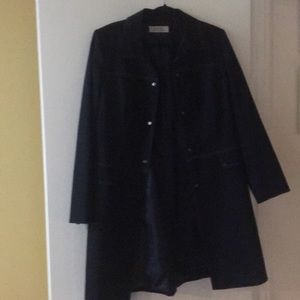 NWOT Blue/black Tahari coat. Light weight. Size 12